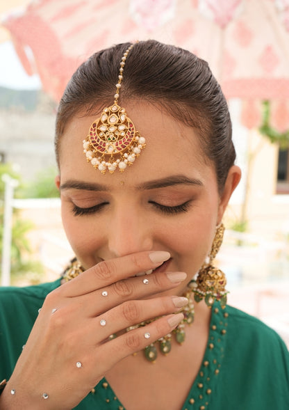 Mumtaz Silver Maang Tikka