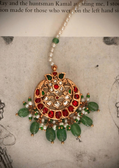 Nazaara Silver Maang Tikka
