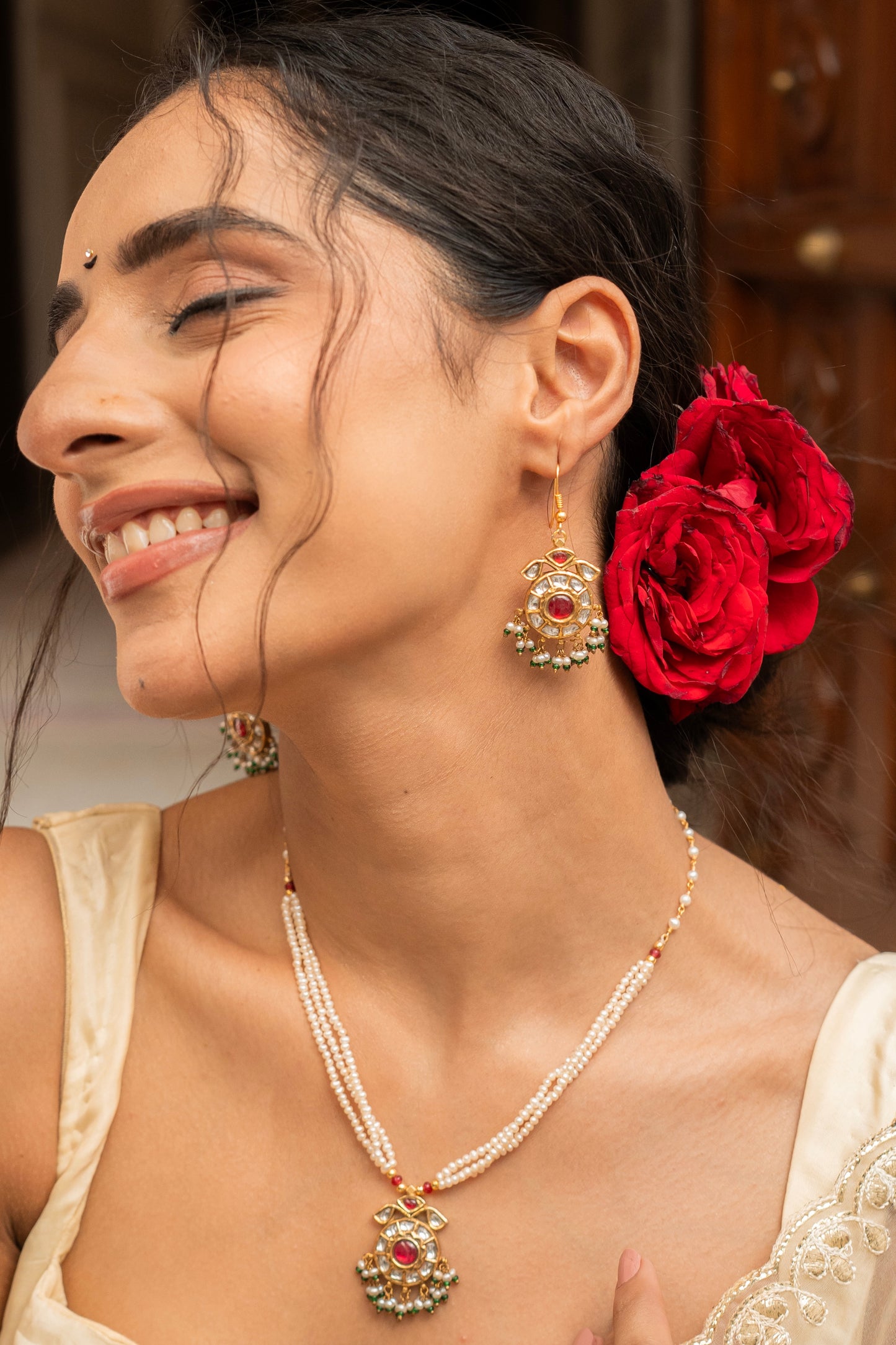 Neer Silver Pendant Necklace