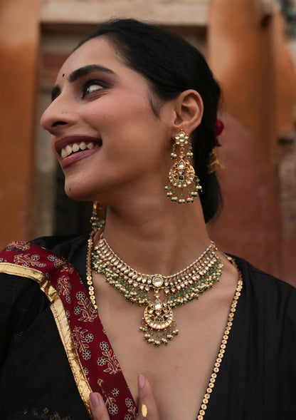 Rani Sa Silver Choker Necklace