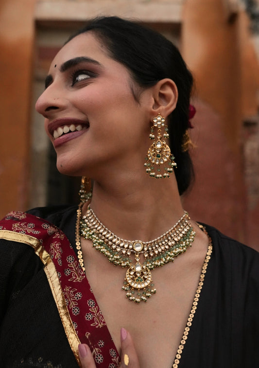 Rani Sa Silver Choker Necklace