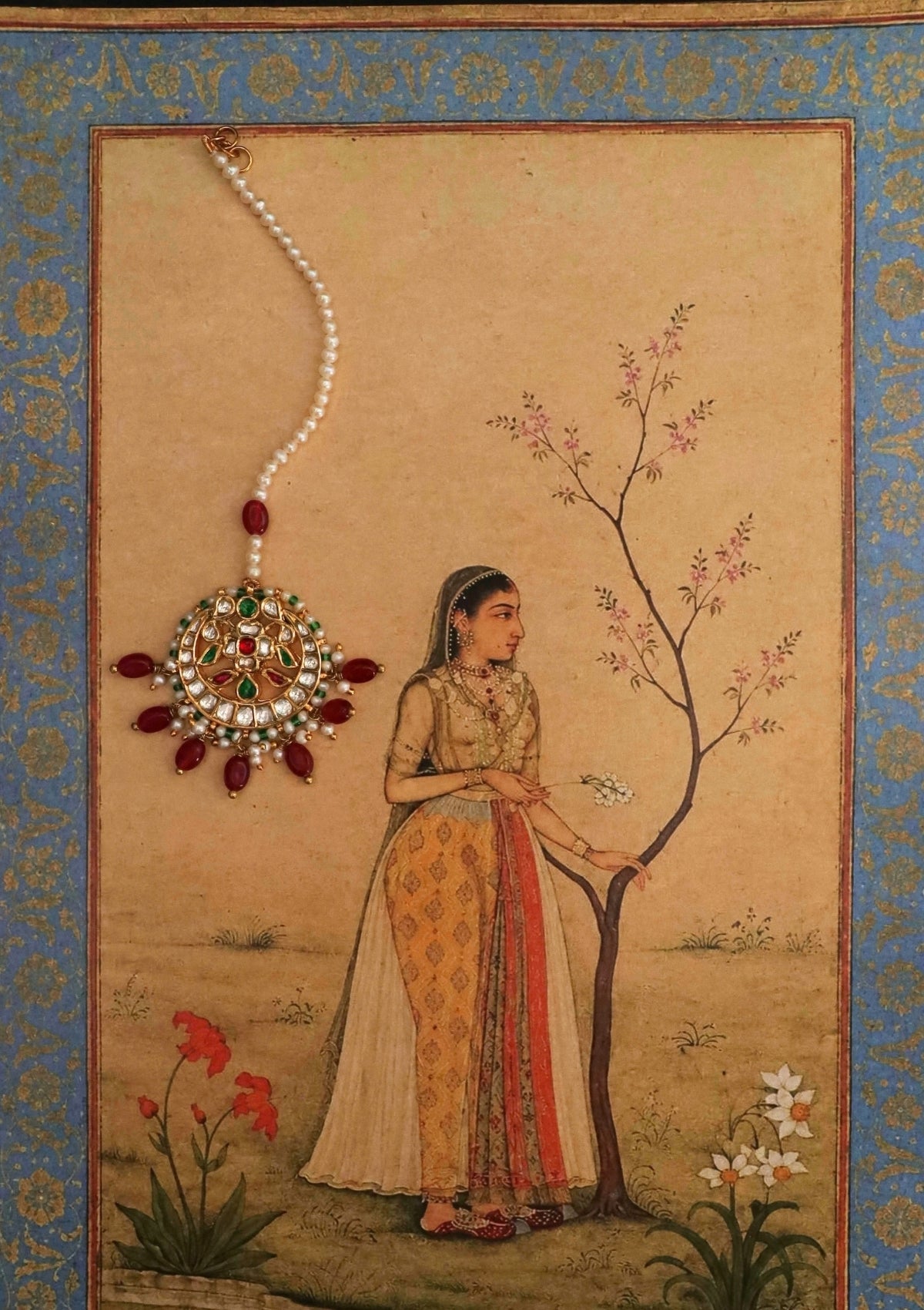 Gulzaar Silver Maang Tikka