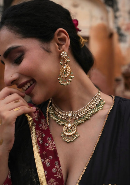 Rani Sa Silver Choker Necklace