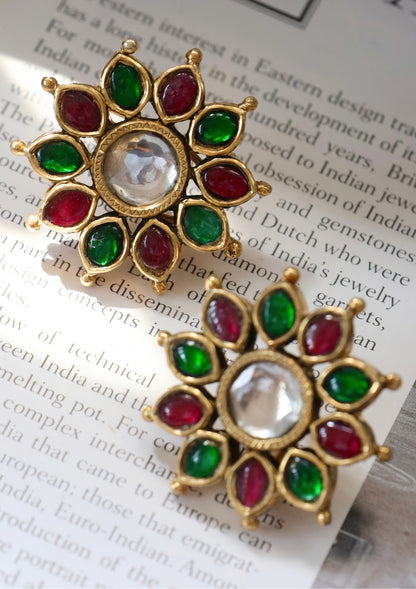 Mehbooba Silver Stud Earrings