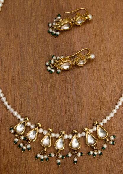 Nargis Silver Earrings